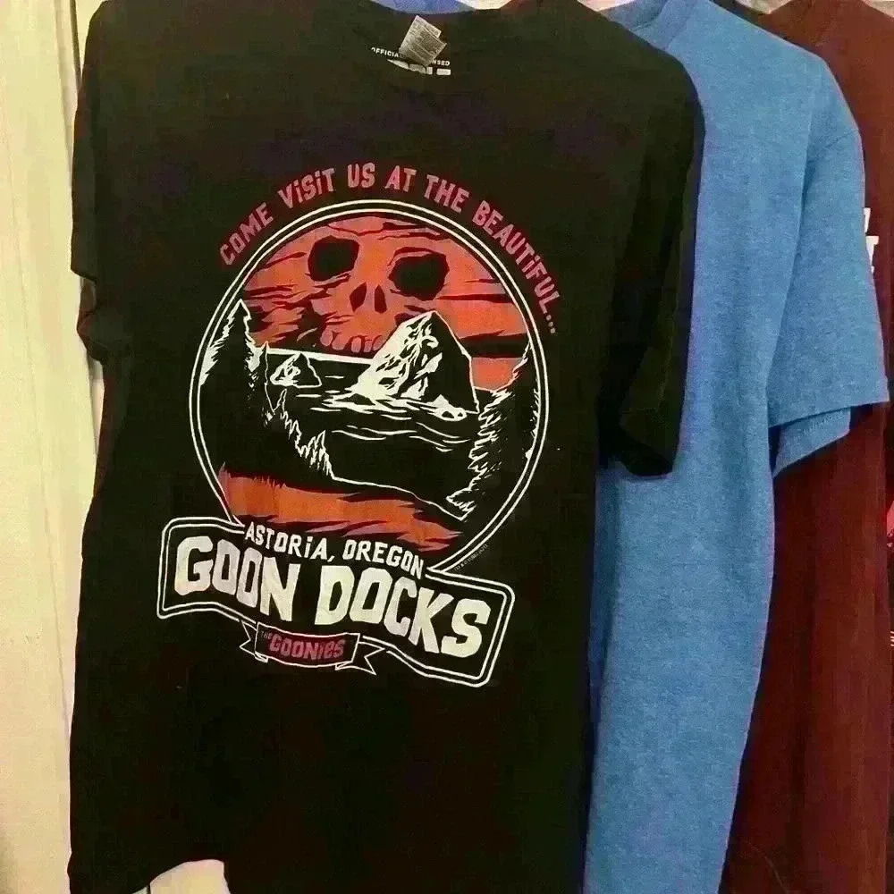 Men’s Medium Printed Tees - Picture 3 of 5